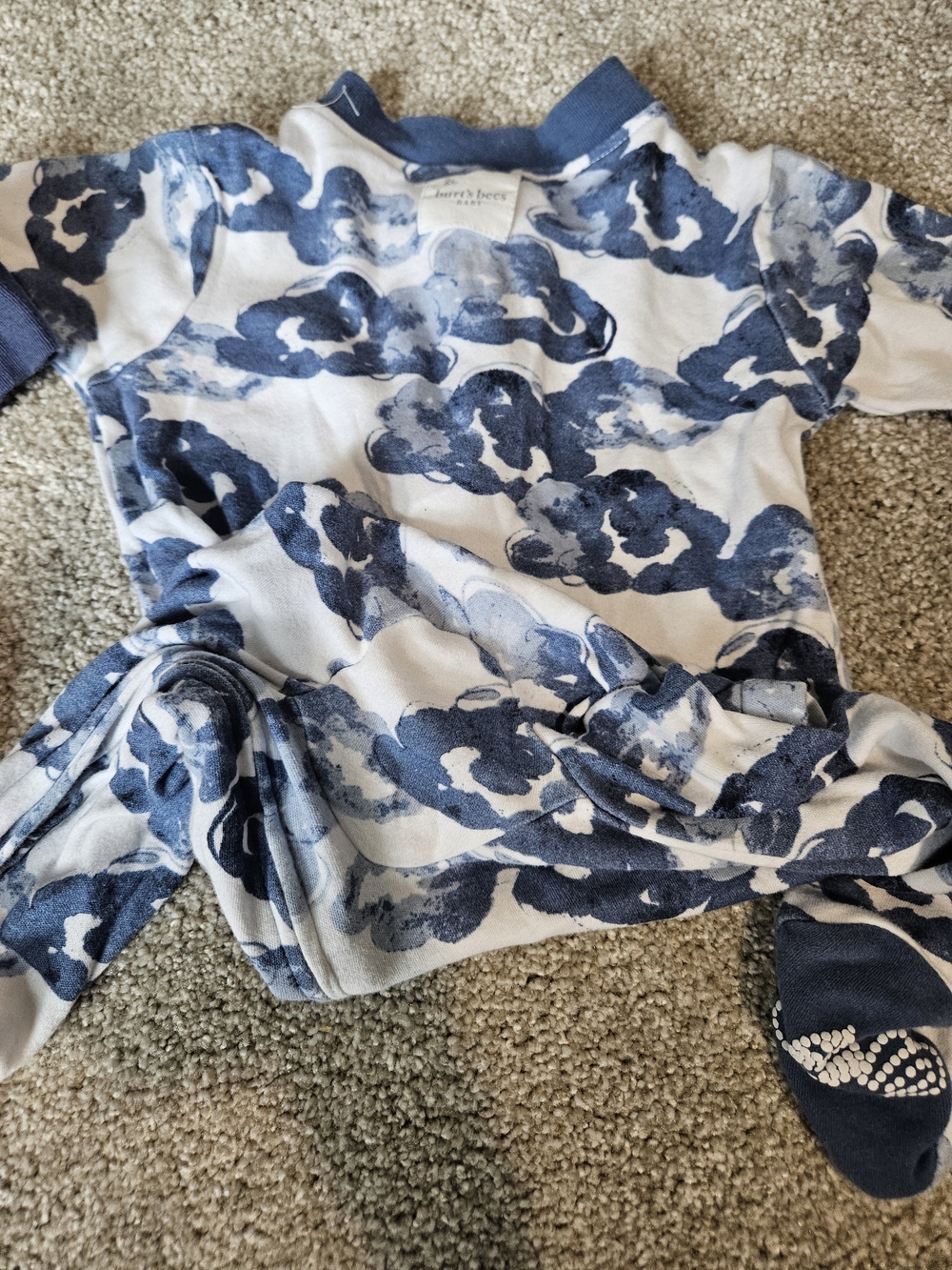 Burts Bees Baby Bundle Of 2 Footed Pajamas Size 6-9 Months - Picture 10 of 11